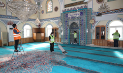 Çiğli’de bayram öncesi cami ve mezarlıklarda kapsamlı temizlik seferberliği