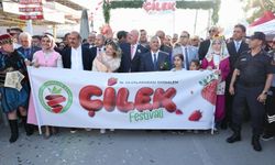 Emiralem Çilek Festivali uluslararası kimliğe kavuştu: Menemen’de renkli açılış