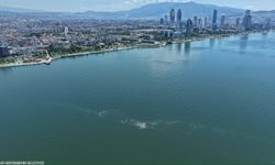 İzmir Körfezi’nde 14. kirlilik: İZBB’den sert tepki