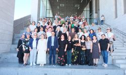 Dikili’de sanat rüzgârı: Kadınların emeği sergilendi