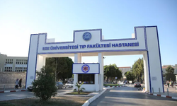 Ege Üniversitesi Hastanesi'ne şafak operasyonu: Başhekim Devrim Bozkurt gözaltında