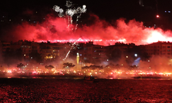 Göztepe 101 yaşında! Güzelyalı’da meşaleli kutlama şöleni