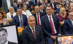 CHP İzmir Örgütü Meclis’te: Çağatay Güç’ten fotoğraf