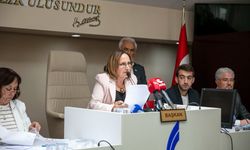 Güzelbahçe’de Ayşe Akın göreve başladı: “Hizmetleri aynı kararlılıkla sürdüreceğiz”