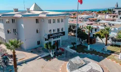 Seferihisar Belediyesi’ne operasyon: Başkan yardımcısı gözaltında