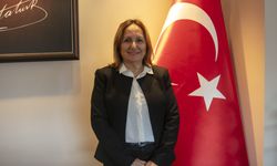 İzmir'de istifa dalgası sürüyor: Belediye Başkan Vekili Ayşe Akın YENİ Parti'ye geçiyor