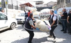 Konak Zabıtası'ndan Basmane'de seyyar satıcı denetimi