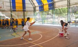 Seferihisar’da Yaz Spor Okulları çocukları sporla buluşturuyor