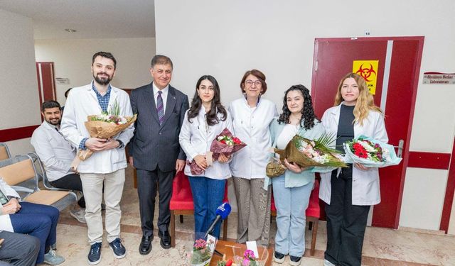Tugay’dan Eşrefpaşa’da Tıp Bayramı ziyareti: “Hekimlik büyük bir onur”
