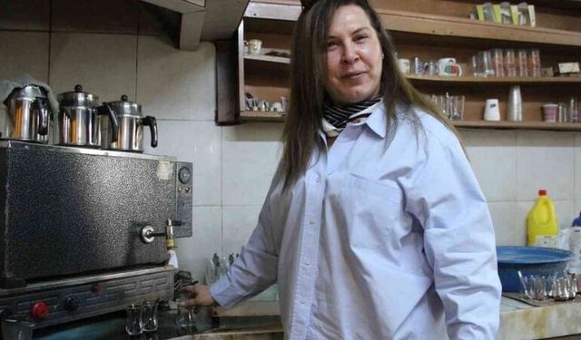İzmir Kahveciler Odası’nda tarihi değişim: İlk kadın başkan