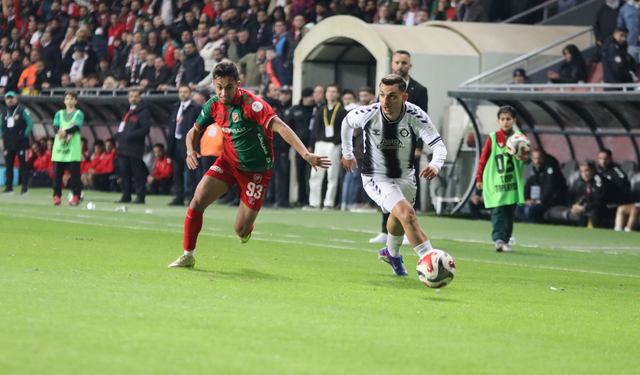 Karşıyaka derbide Altay’ı 3-1 mağlup etti