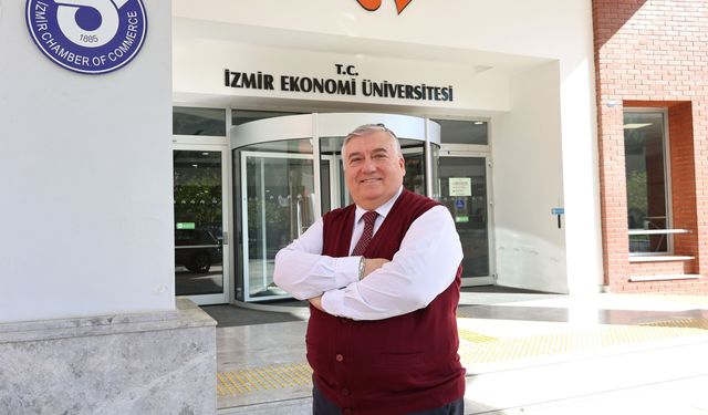 İEÜ’lü Prof. Dr. Aydın Akan’a uluslararası onur