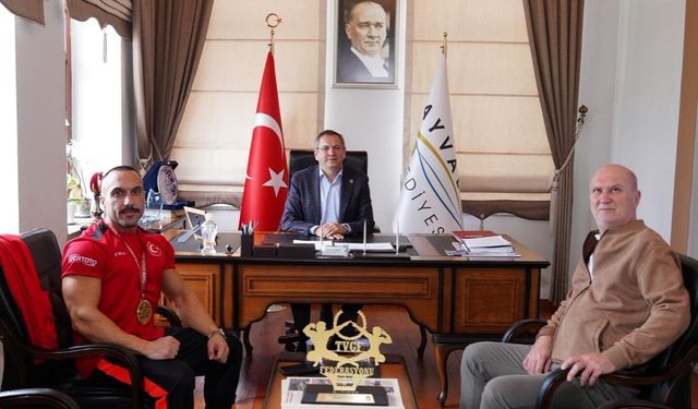 Ayvalıklı sporcu fatih sevinmiş Türkiye şampiyonu oldu