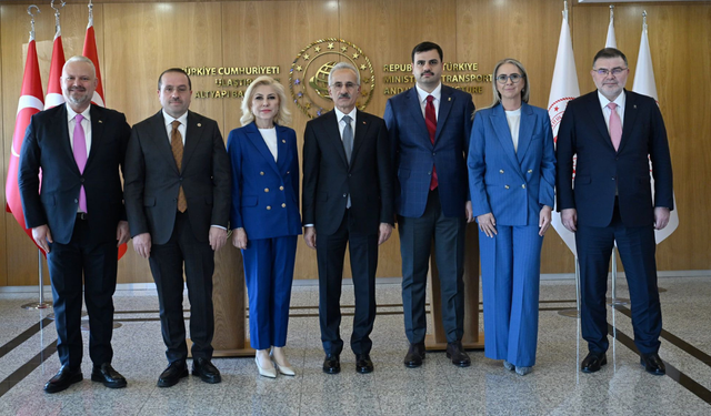 AK Parti İzmir heyetinden Ankara çıkarması