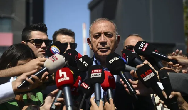 Gürsel Tekin İzmir’de konuştu: “Kayyum değil, çağrı heyetiyiz”