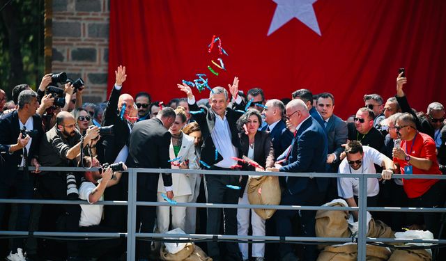 Manisa’da Mesir coşkusu: Macunlar şifa için saçıldı