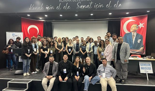 Konak Gençlik Meclisi’nde Simge Kartal dönemi