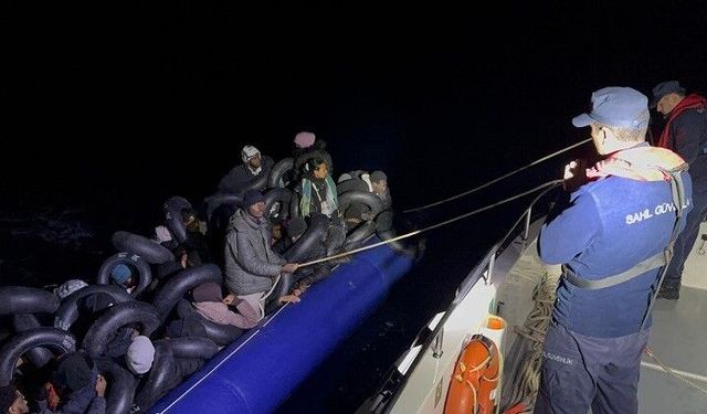 Sahil Güvenlik’ten Çeşme’de göçmen operasyonu