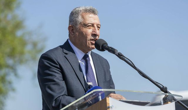 Güzelbahçe Belediye Başkanı Mustafa Günay görevden uzaklaştırıldı