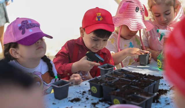 Buca’nın miniklerinden toprakla ilk buluşma