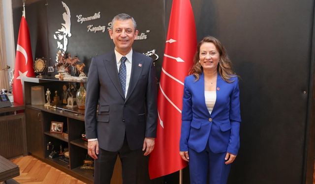 CHP Manisa'dan “omurgalı siyaset” mesajı