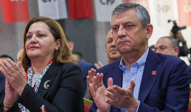 Özgür Özel’den Burcu Köksal açıklaması: “Kocanı boşa ama partiye bunu yapma”