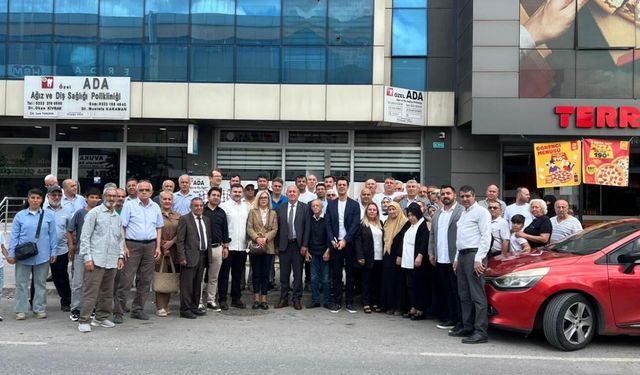 AK Parti Karabağlar bayramlaştı