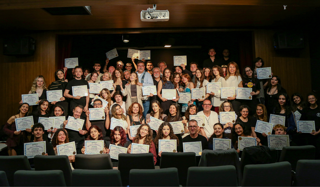Folkart Academy’de mezuniyet coşkusu