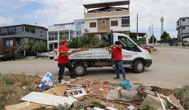 Menderes’te bayram mesaisi: Sokaklar pırıl pırıl