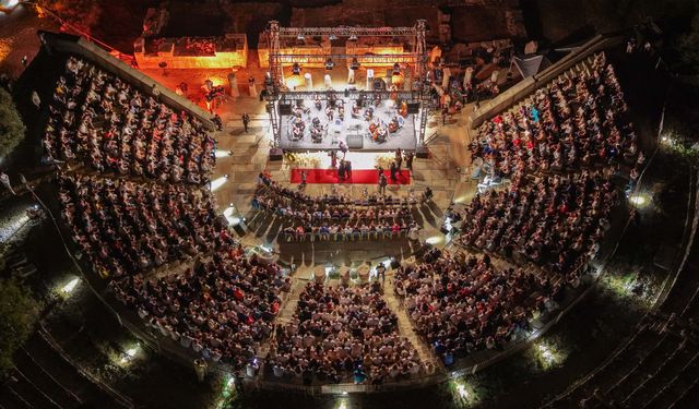 Tarih ve müzik Metropolis’te buluştu: Gelirler kazılara aktarılacak