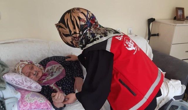 Evde Bakım Yardımı ödemeleri hesaplara yatırıldı: 15 bin 775 liraya yükseldi