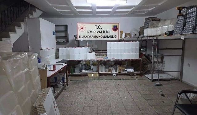 İzmir’de jandarmadan kaçakçılık operasyonu: 2.5 milyon TL’lik darbe