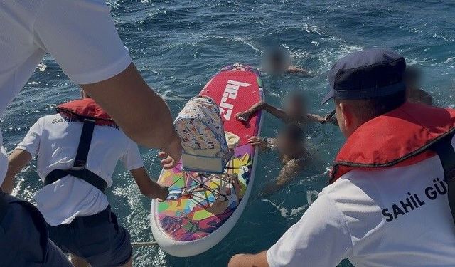 Seferihisar’da sörfçülere Sahil Güvenlik müdahalesi