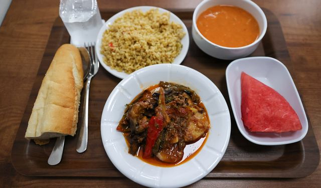 Buca'da sağlıklı ve uygun fiyatlı dayanışma sofrası