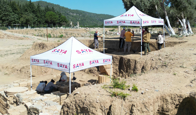 Saya Holding, Klaros Antik Kenti kazılarındaki ana sponsorluğunu yeniledi