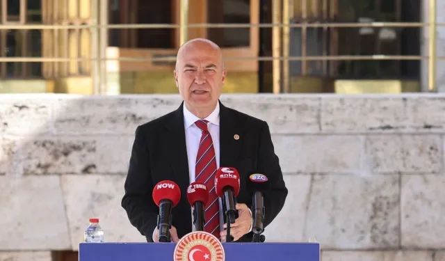 İlk üst düzey istifa geldi: İzmir Milletvekili Murat Bakan, CHP'den ayrıldı