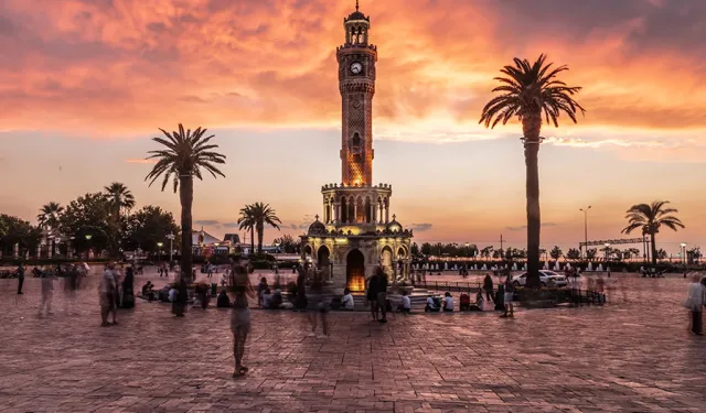 İzmir'de kavurucu sıcaklar sürüyor: Meteoroloji'den 5 günlük hava durumu