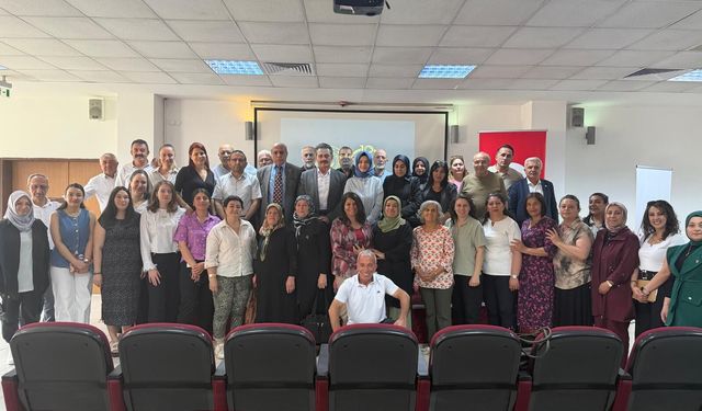 Aile ve Sosyal Hizmetler Bakanlığı 81 ilde 23 bin 150 muhtara ulaştı