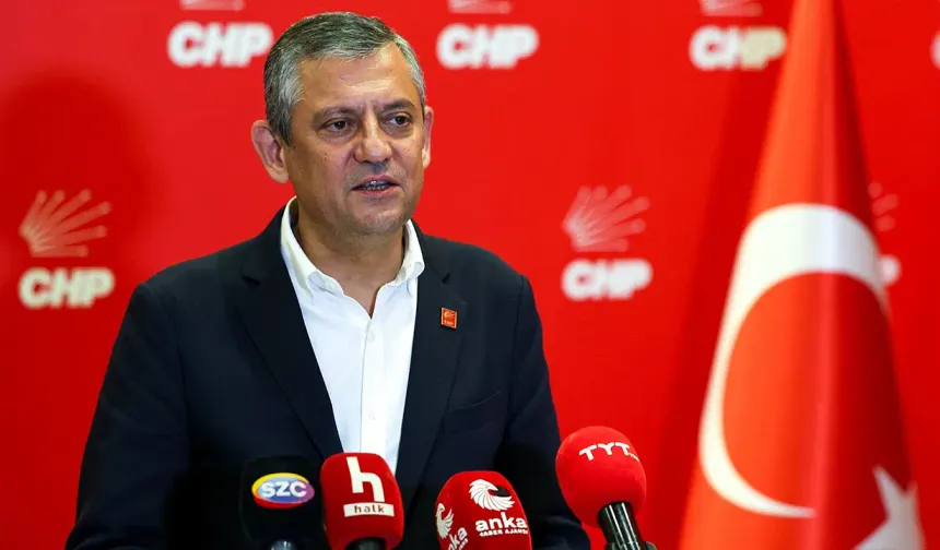 Kapalı grup toplantısında sandık kuruldu: Özgür Özel, CHP grup başkanlığına seçildi