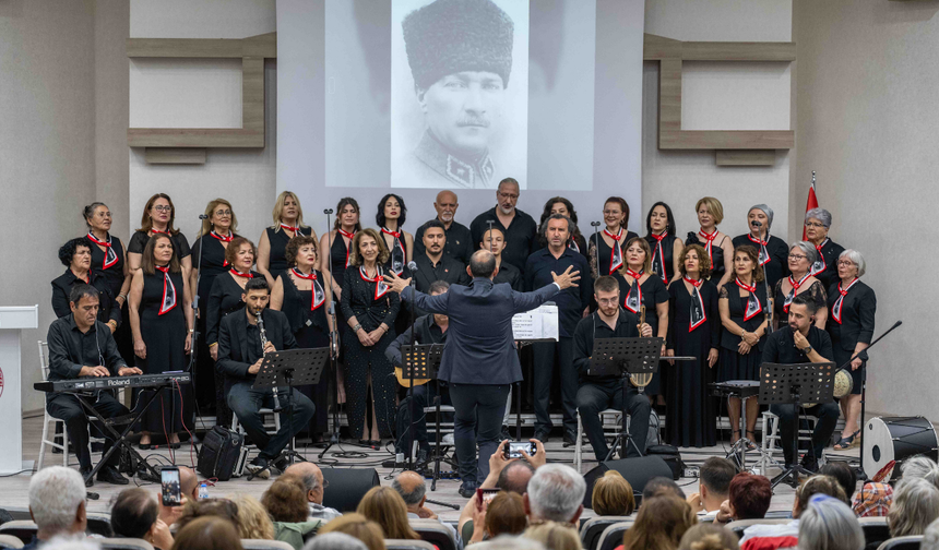 Bornova’da “Gençlik ve Bahar” konseri: Türkülerle 19 Mayıs coşkusu