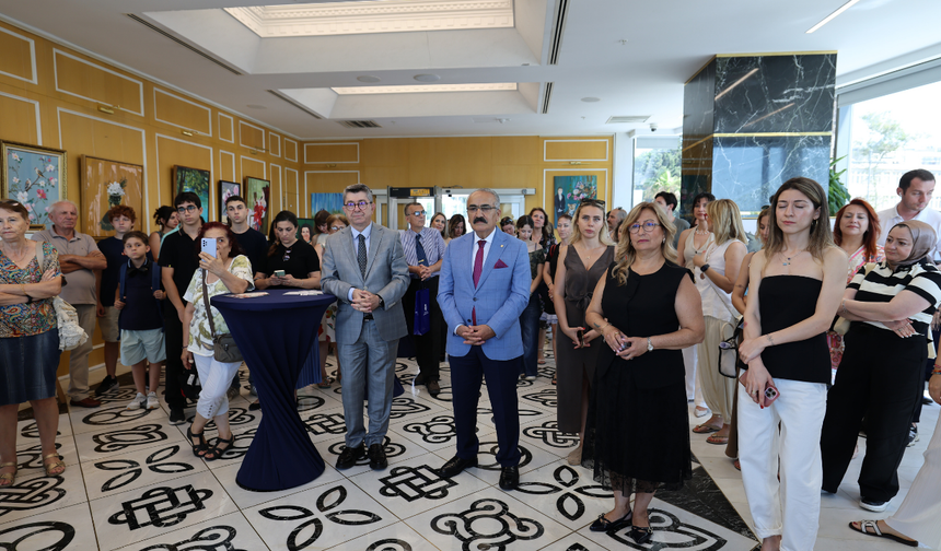 Apeas Sanat’tan anlamlı sergi: “Bu iyilikte ben de varım”