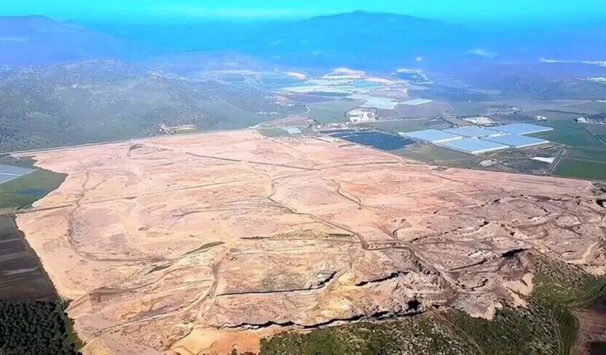 Bakan Yumaklı'dan Dikili Jeotermal Kaynaklı Sera OTB açıklaması: 3 bin 500 kişiye istihdam sağlayacak