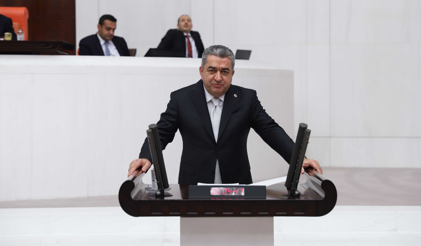 Eski CHP İzmir İl Başkanı Bedri Serter istifa etti!