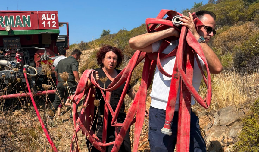 Karaburun’da yangın paniği: Belediye Başkanı’nın görüntüleri gündem oldu