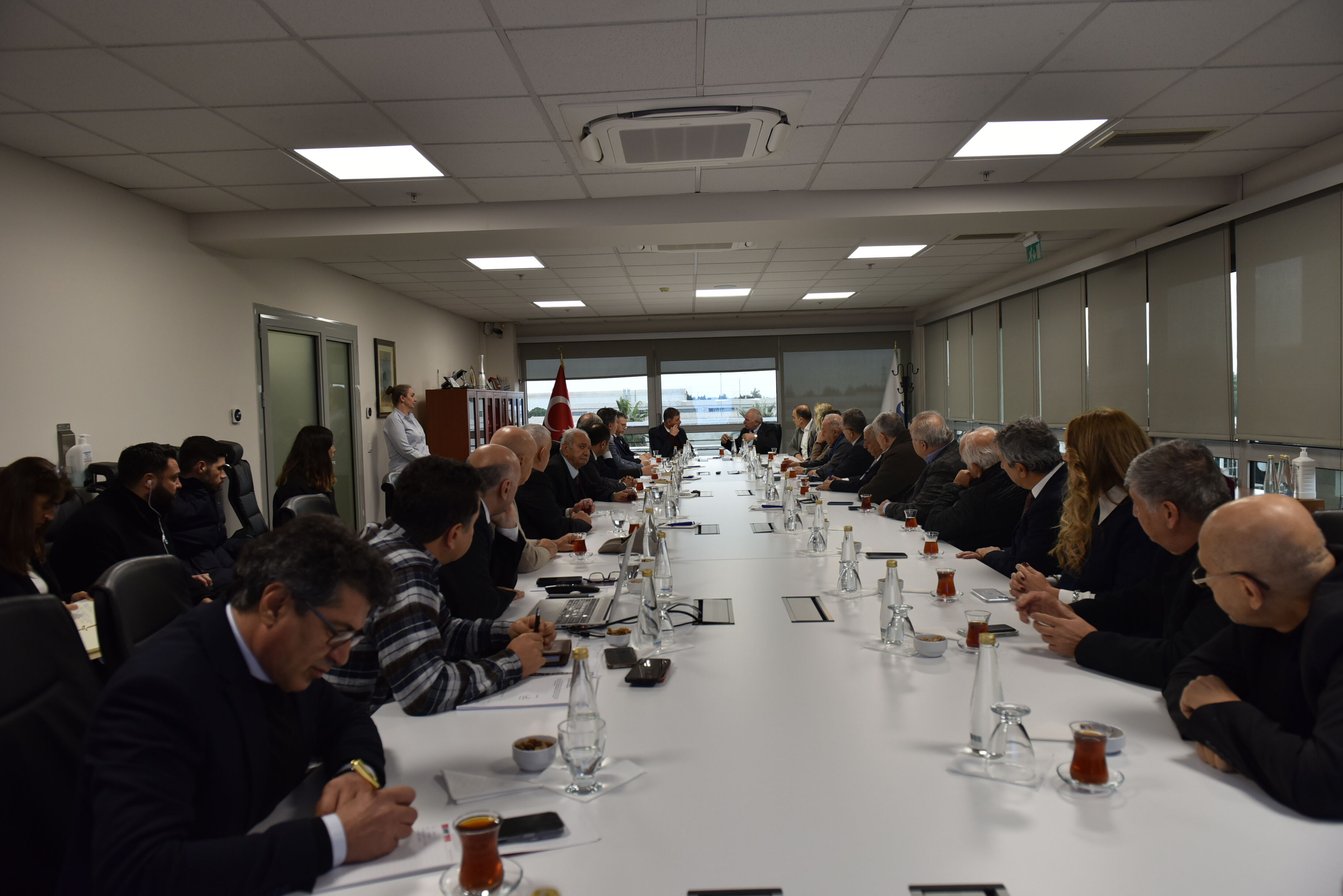 Başkan Tugay Ve Chp İl Yönetiminden İaosb’ye Ziyaret İaosb (2)
