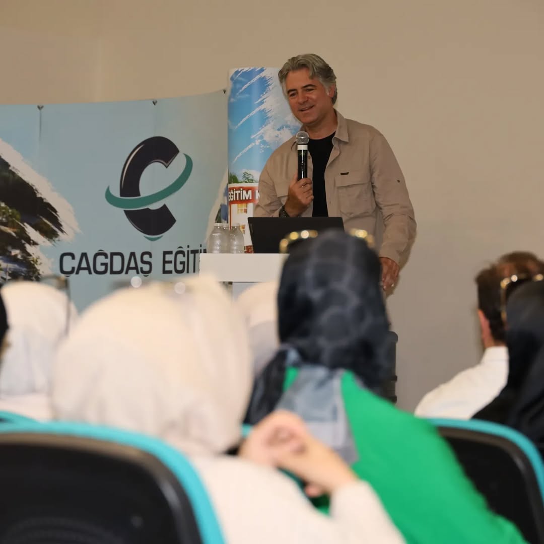 Çağdaş Eğitim Kurumlarina Misafir Olduk.kızılay Çalısmaları Ile Ilgili Bilgi Verdik Ve Ilk Yard