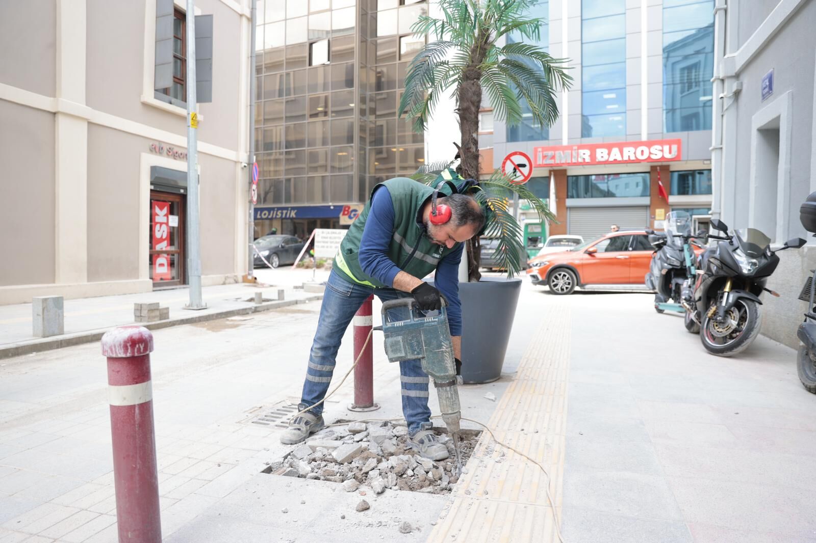 Konak Belediyesi’nden Alsancak’ta Üst Yapı Hamlesi (3)
