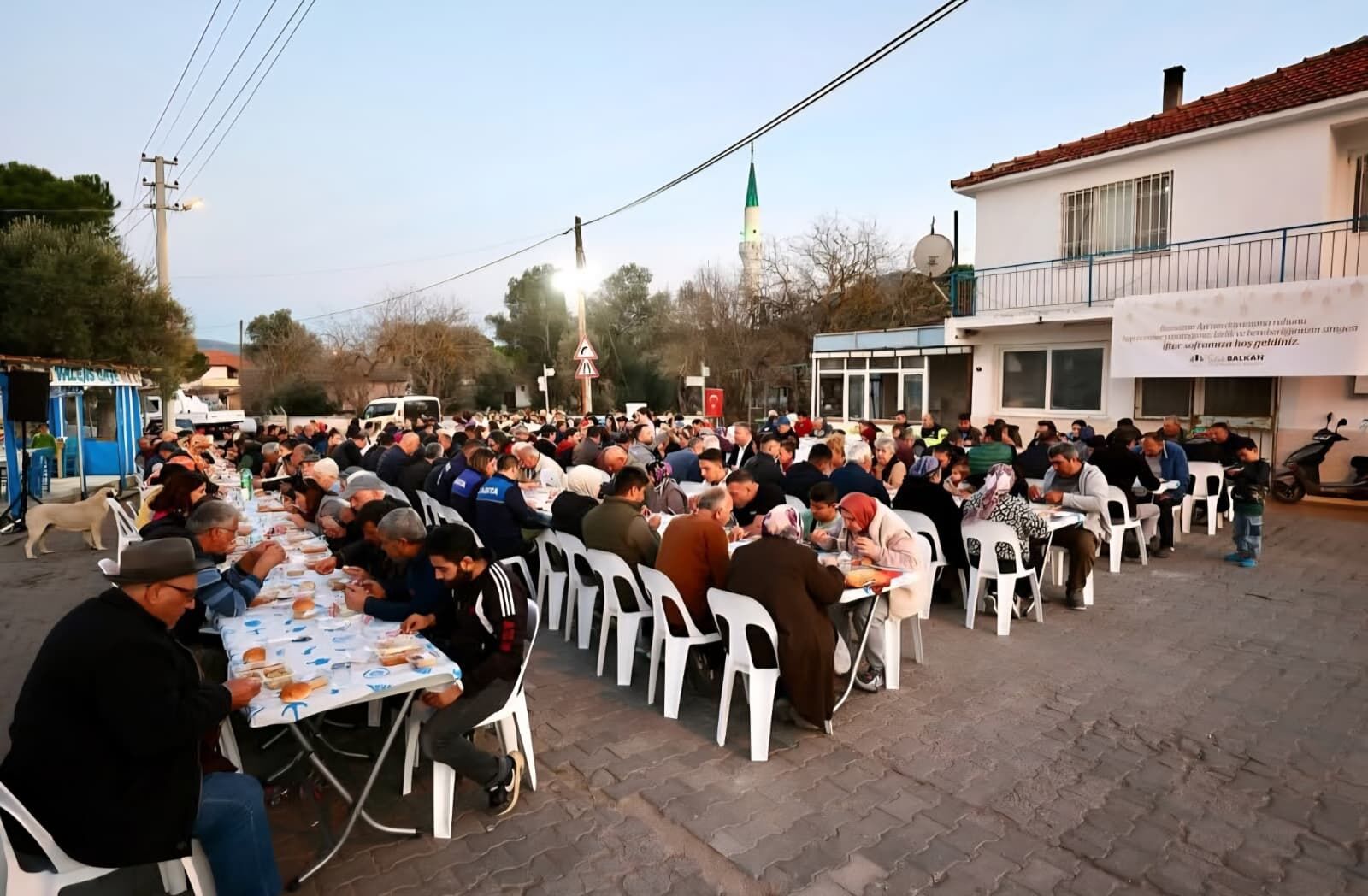 Urla’da Ramazan Sofraları Birlik Ve Kardeşlik İçin Kuruluyor (2)