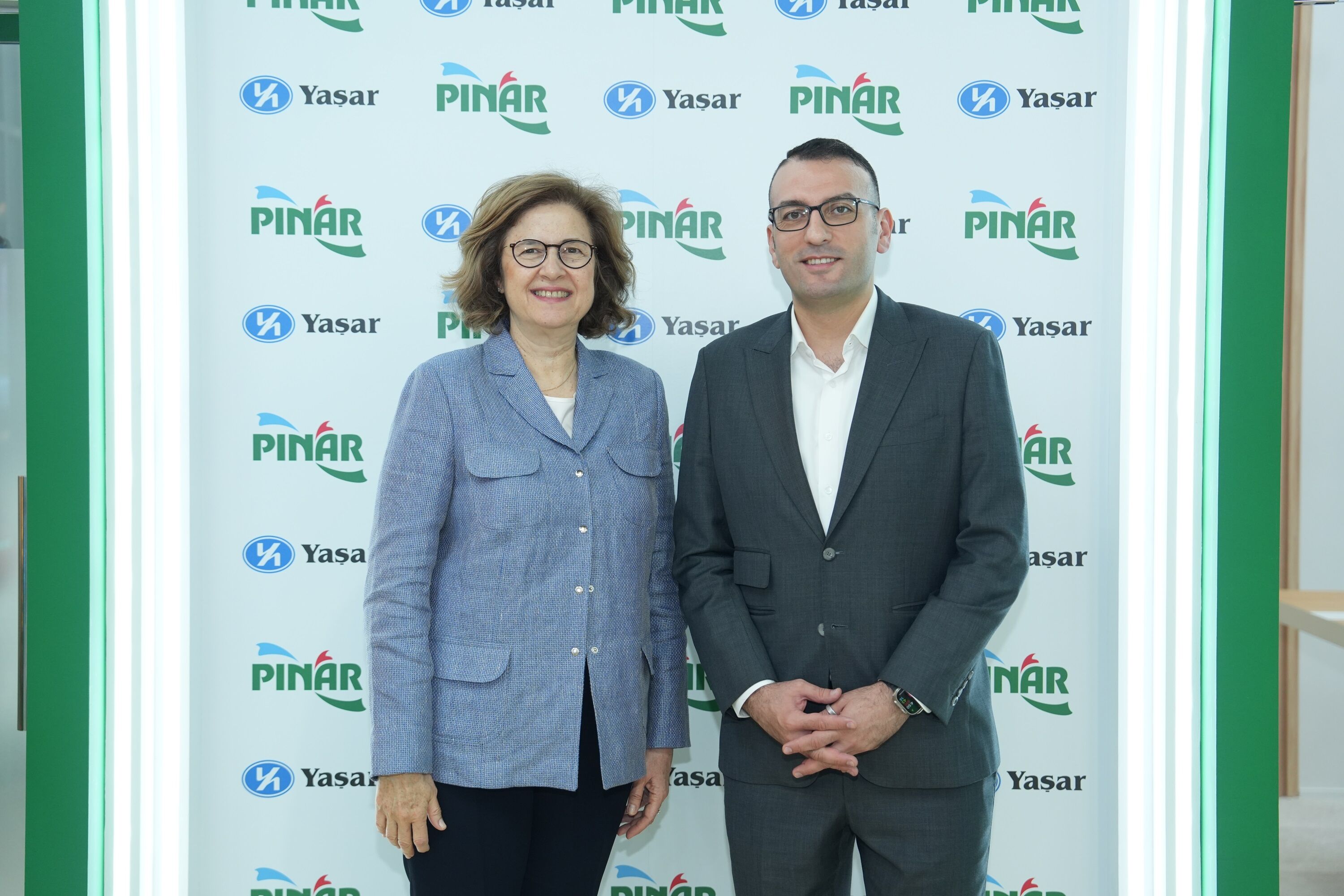 Yaşar Holding Yönetim Kurulu Başkan Vekili İdil Yiğitbaşı Ve Hdf Fzco Ve Hadaf Foods Genel Müdürü Mustafa Gül