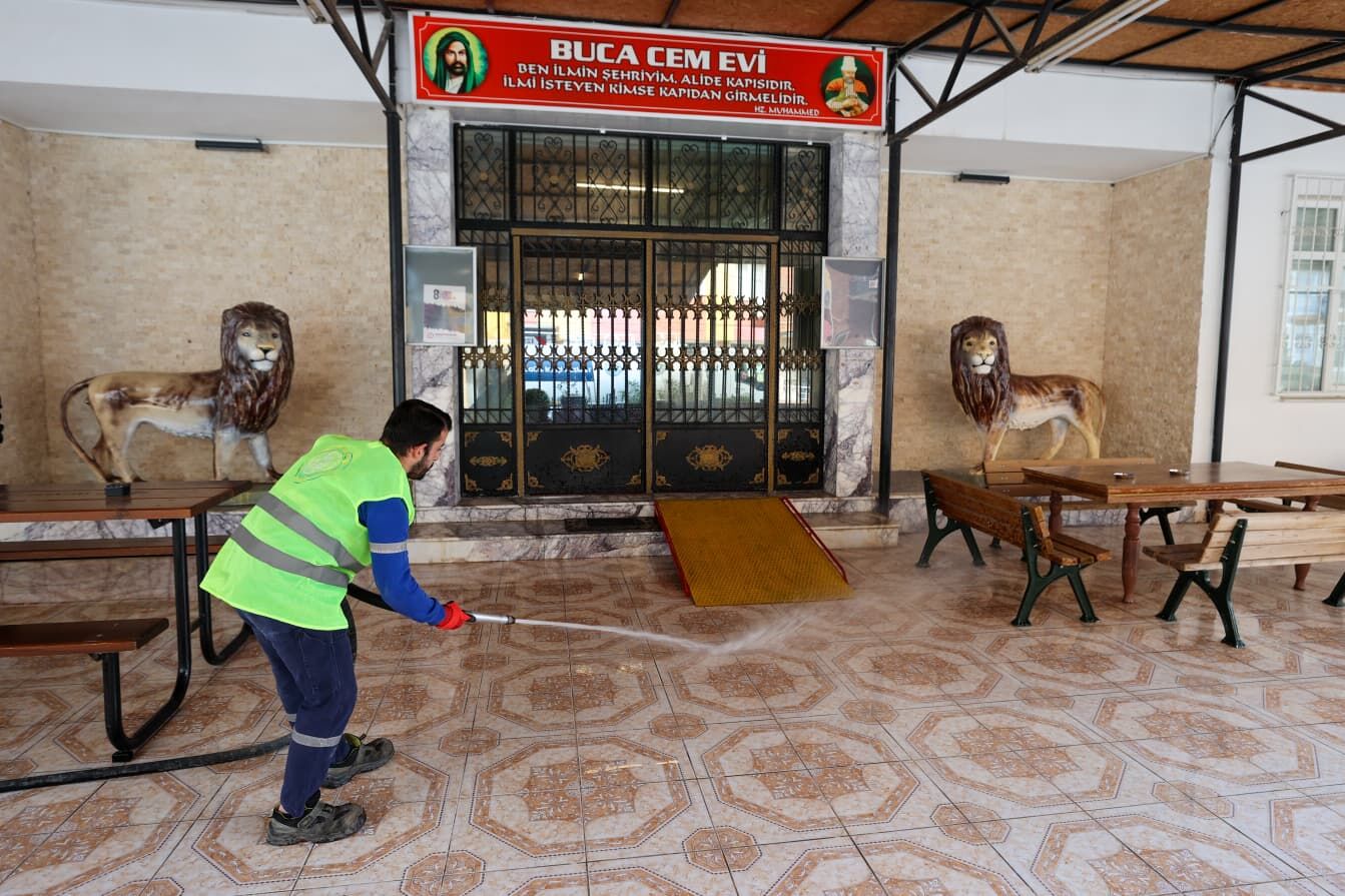 Buca Cami Cemevi Temizlik (8)